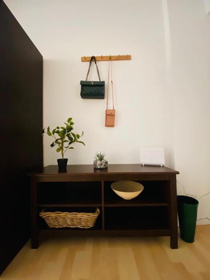 Lovely Apartment In The Heart Of Атина Екстериор снимка
