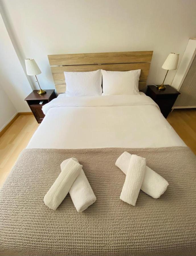 Lovely Apartment In The Heart Of Атина Екстериор снимка