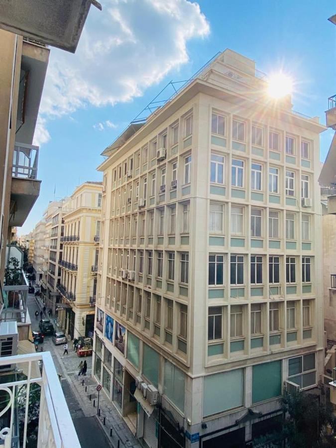 Lovely Apartment In The Heart Of Атина Екстериор снимка